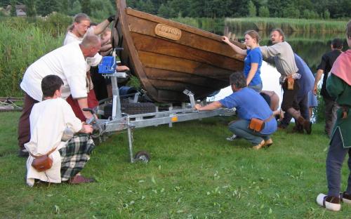 Wie bekommen wir das Boot aus dem Wasser?